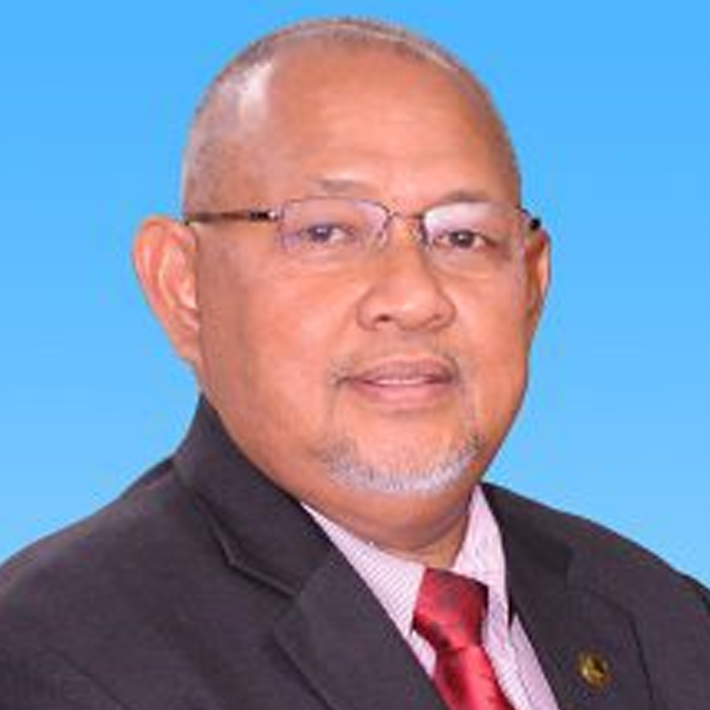 Dr. Kamil